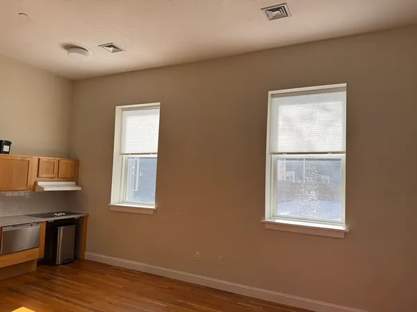 $2,550 | 253 Norfolk Street, Unit 17, Cambridge, MA 02139
