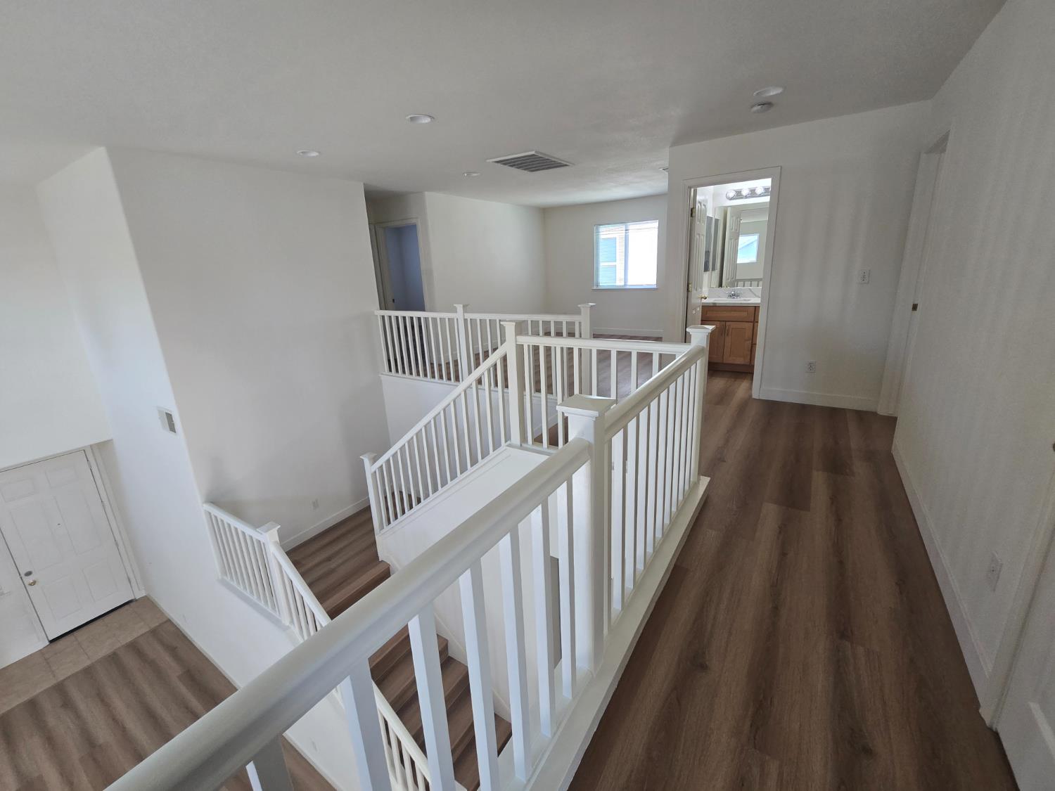 10554 Rudder Way Stockton, CA 95209 - Photo 14 of 40 Gallery Image 14