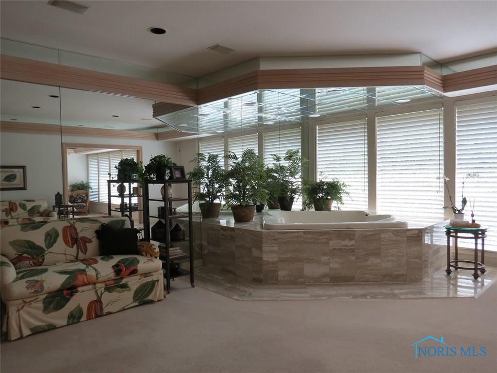 2420 Underhill Road Toledo, OH 43615 - Photo 14 of 35 Gallery Image 14