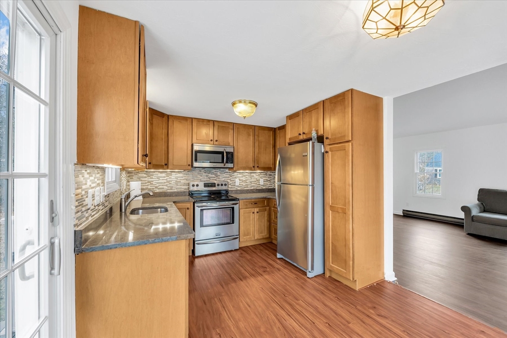 16 Mockingbird Lane Barnstable, MA 02648 - Photo 8 of 30