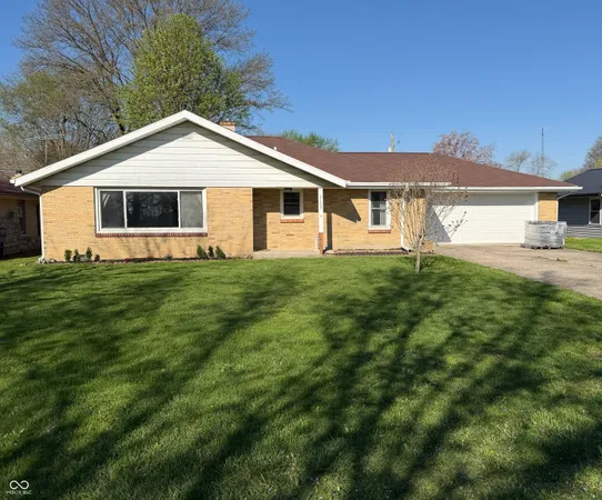 $194,900 | 3105 Paradise Drive, Anderson, IN 46011