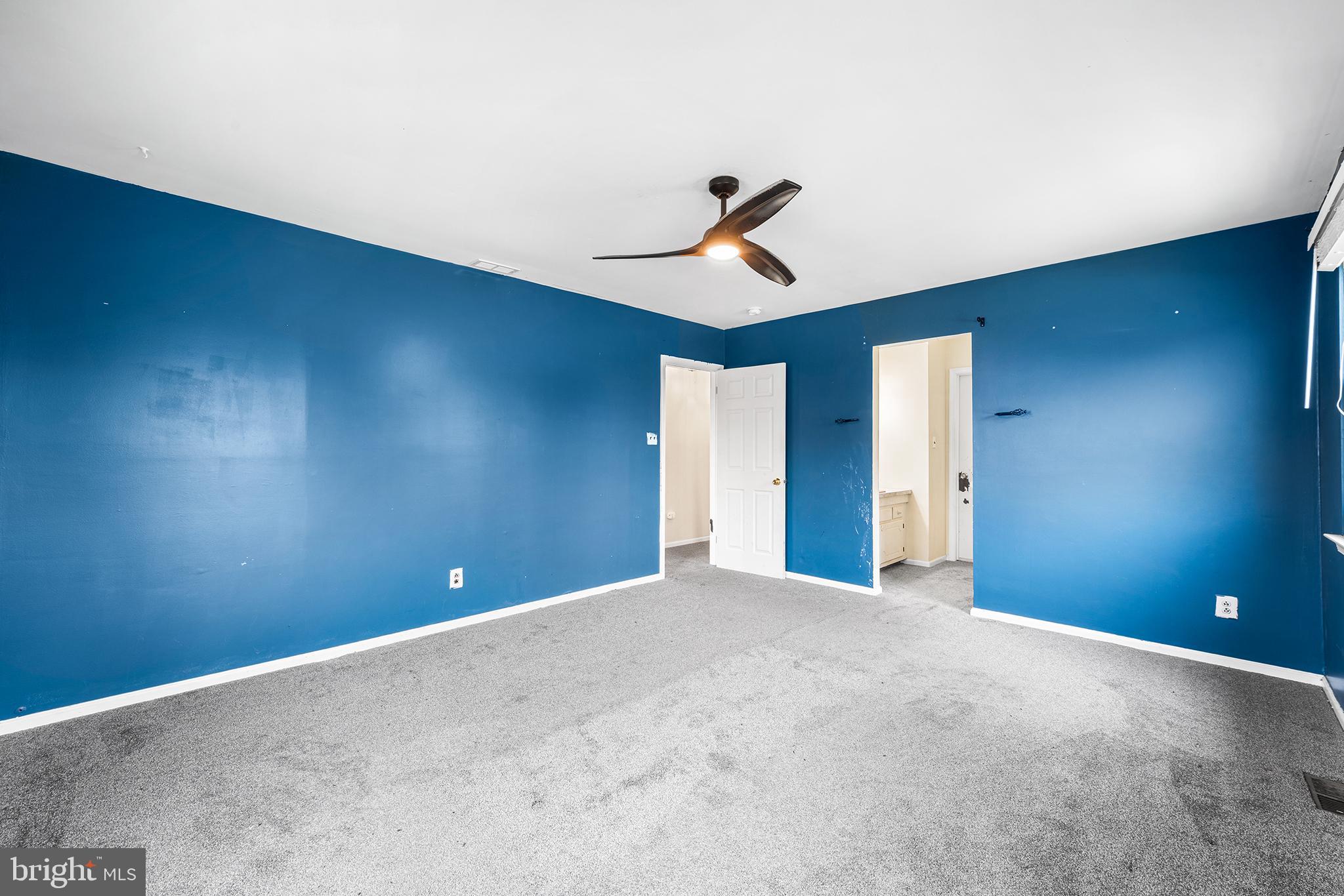 6 Tiffany Place Sicklerville, NJ 08081 - Photo 25 of 33 a view of a big room with carpet