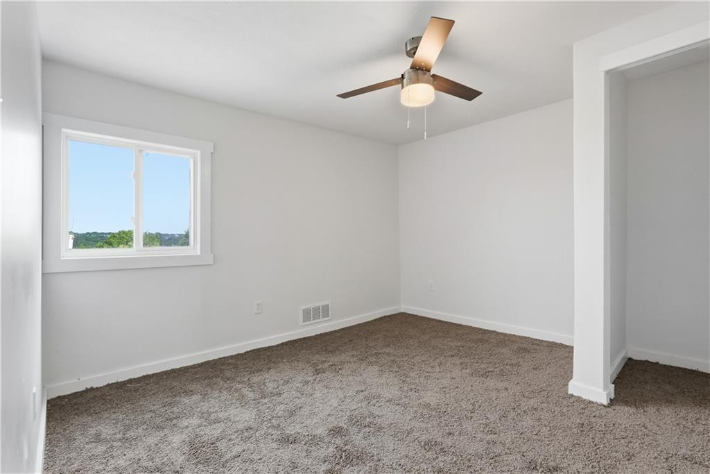 480 Songo Street Pittsburgh, PA 15227 - Photo 22 of 36 an empty room with a window