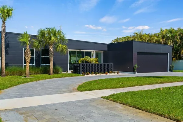 $1,899,000 | 1304 Indian Rocks Road, Belleair, FL 33756