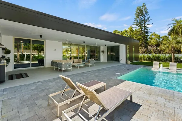 $1,899,000 | 1304 Indian Rocks Road, Belleair, FL 33756