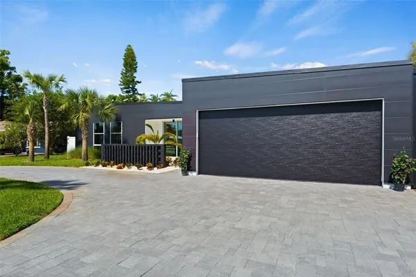 $1,899,000 | 1304 Indian Rocks Road, Belleair, FL 33756