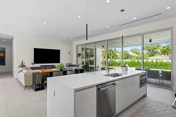 $1,899,000 | 1304 Indian Rocks Road, Belleair, FL 33756