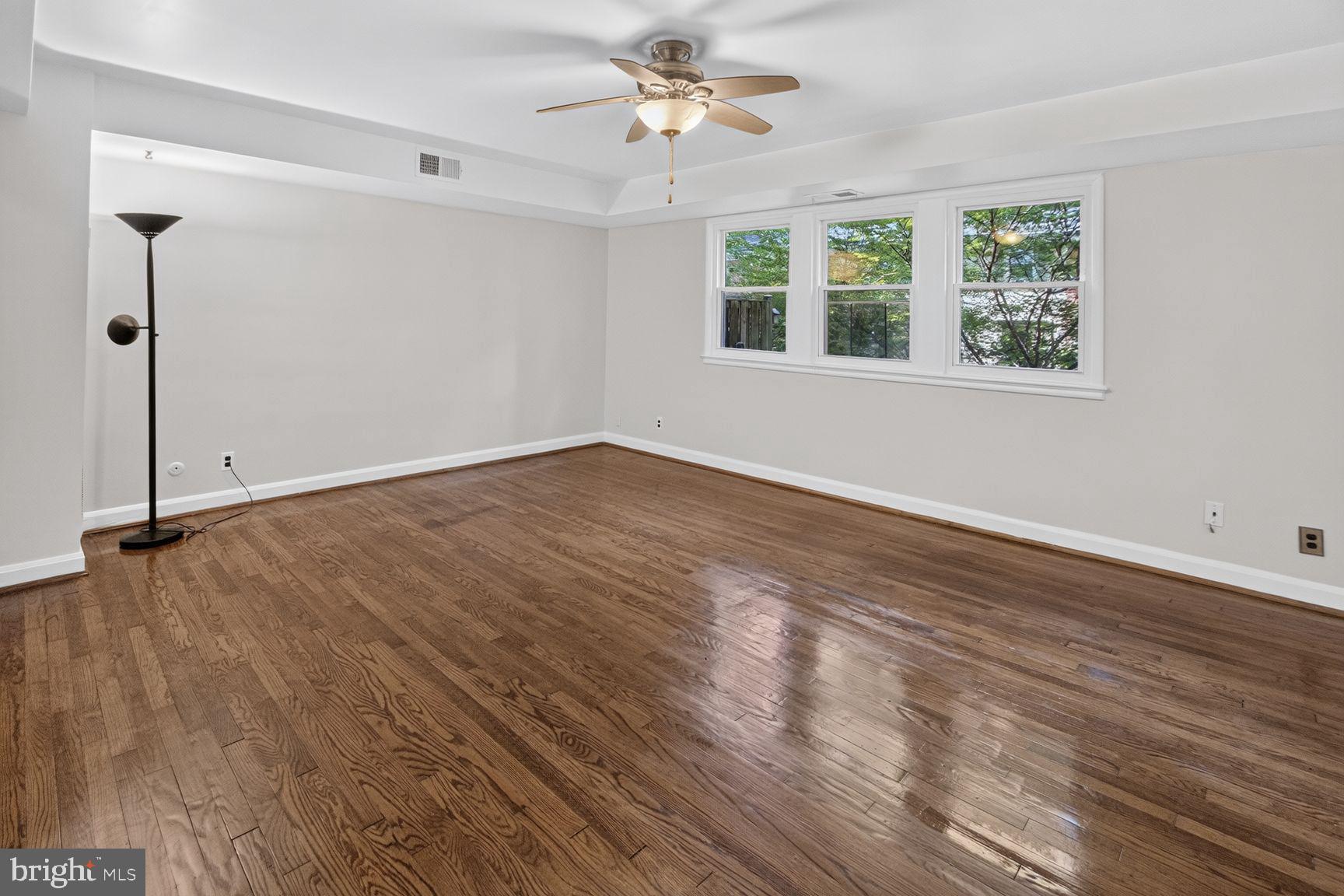 8640 Geren Road, Unit 143 Silver Spring, MD 20901 - Photo 5 of 27