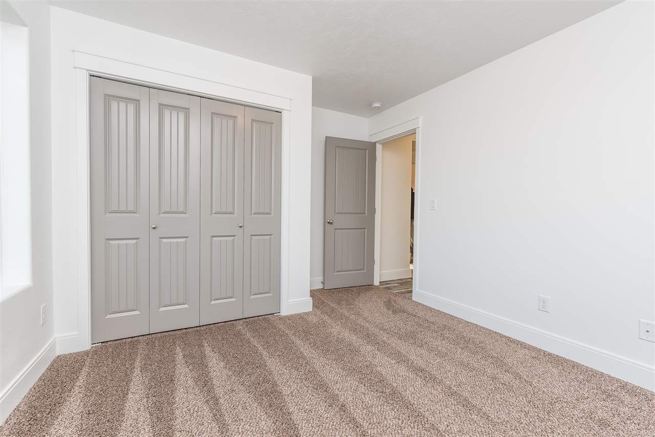 724 South Grady Road Spokane Valley, WA 99016 - Photo 10 of 19
