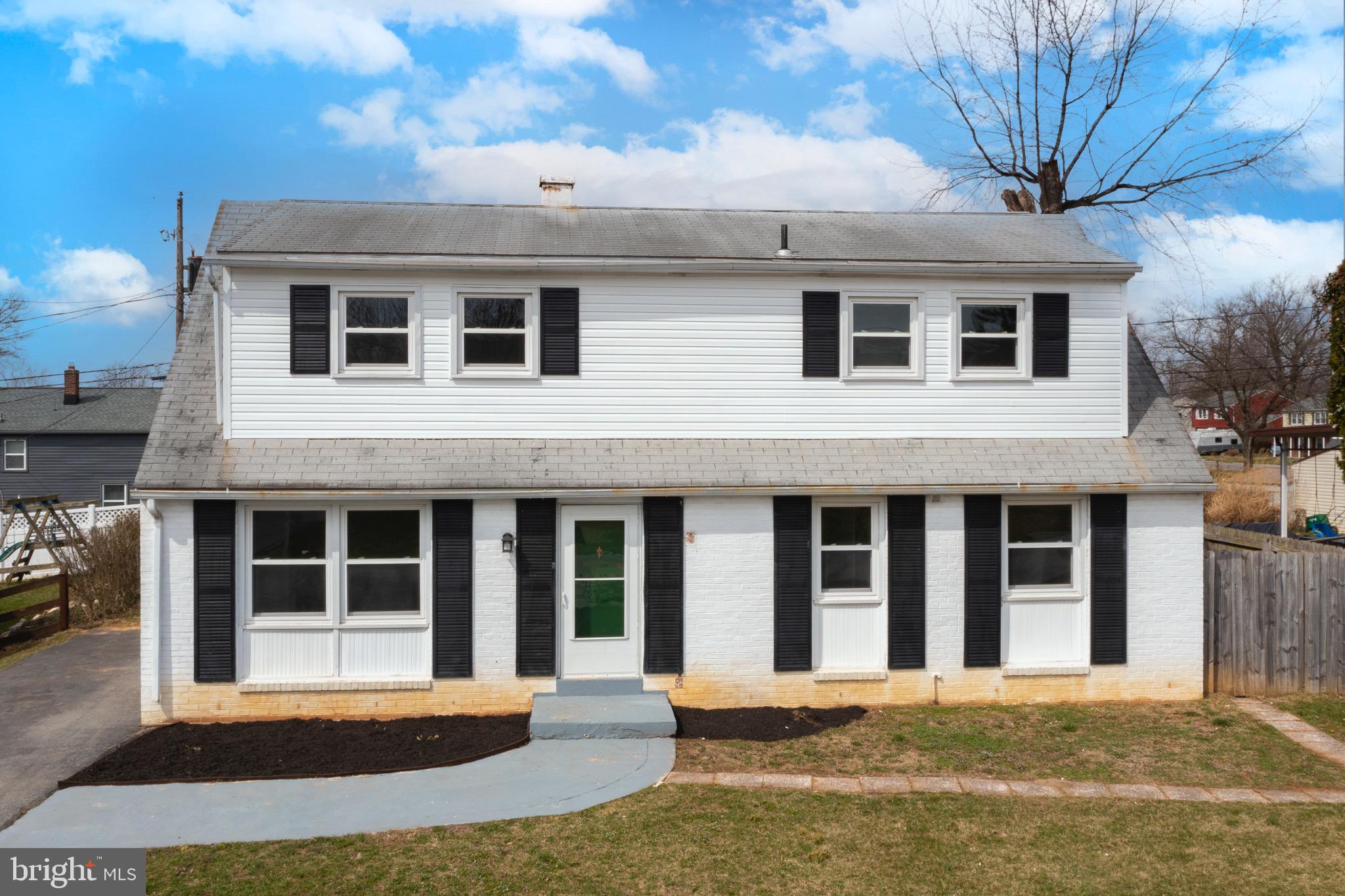 188 Pitney Road Lancaster, PA 17601 - Photo 2 of 29