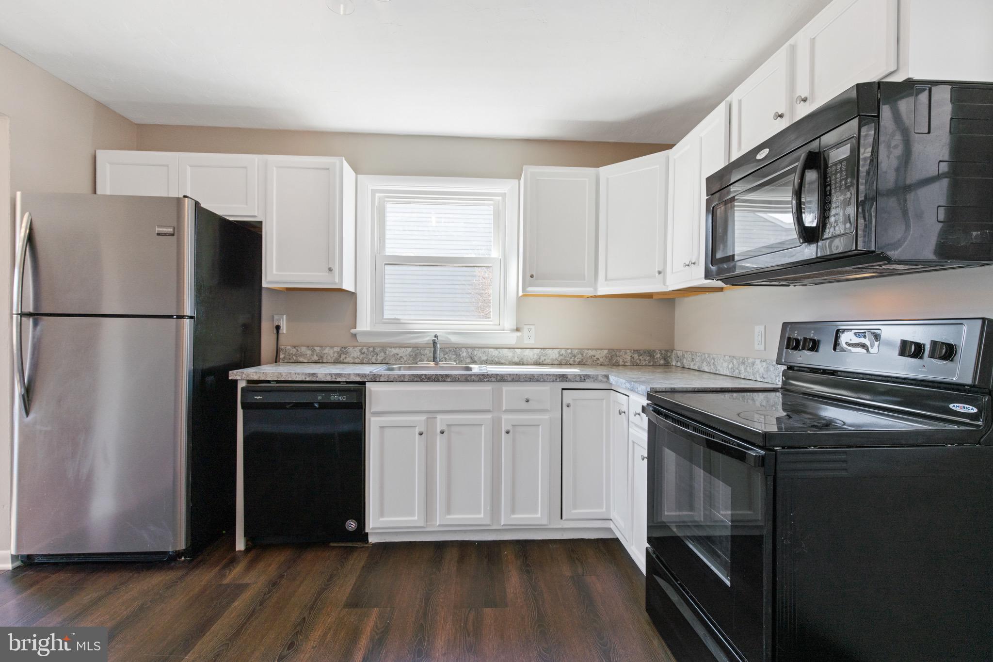 188 Pitney Road Lancaster, PA 17601 - Photo 6 of 29