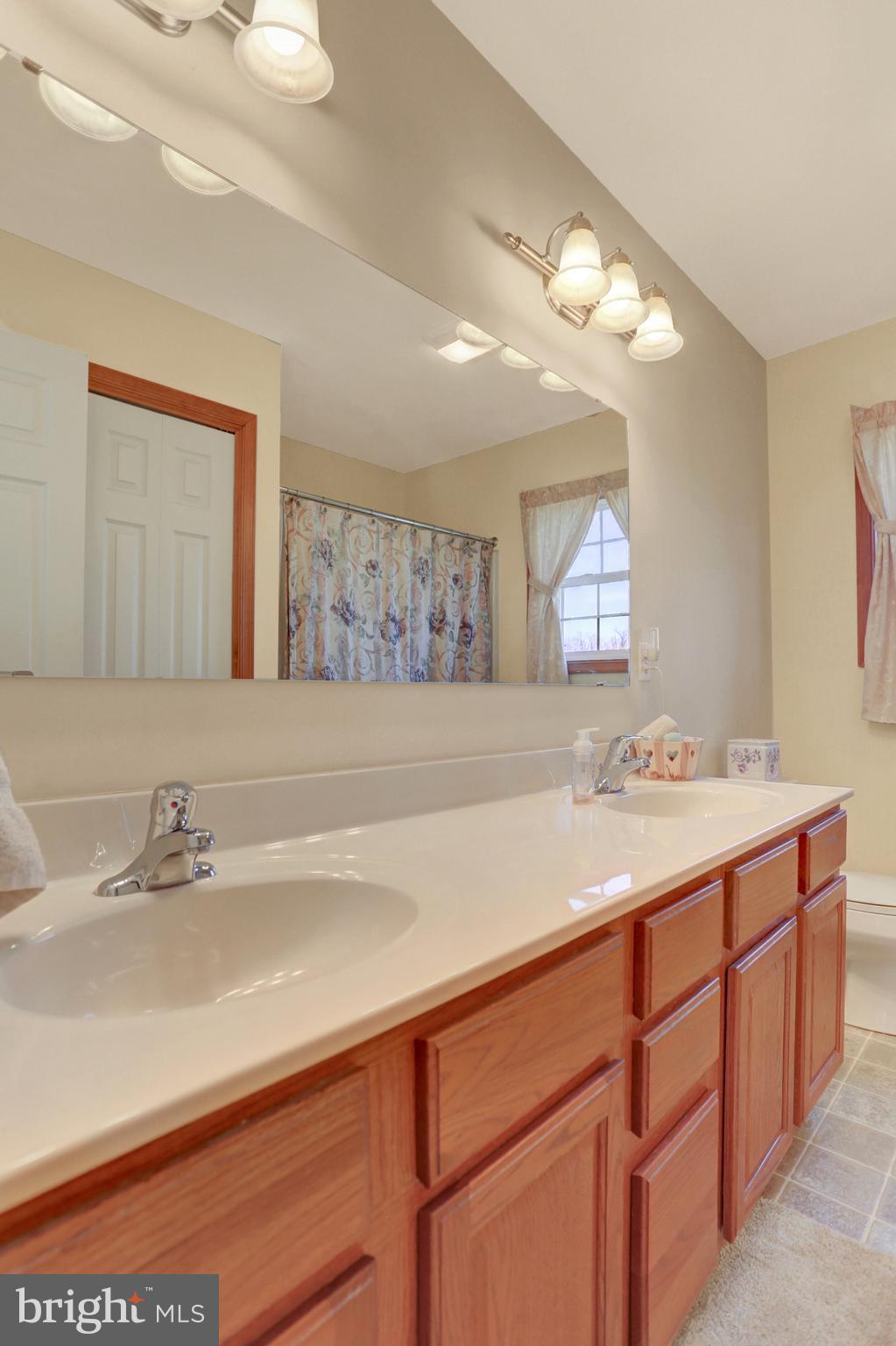 905 Silver Lake Road Lewisberry, PA 17339 - Photo 36 of 54 Full bath - level 2