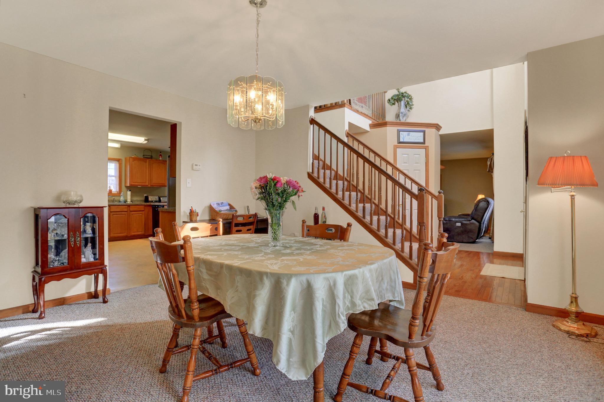 905 Silver Lake Road Lewisberry, PA 17339 - Photo 8 of 54 Dining room - level 1