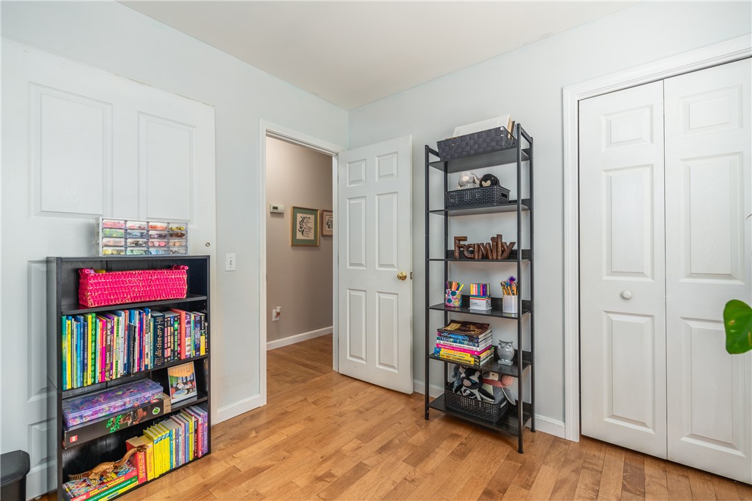 33 Wilbur Road Lincoln, RI 02865 - Photo 27 of 50