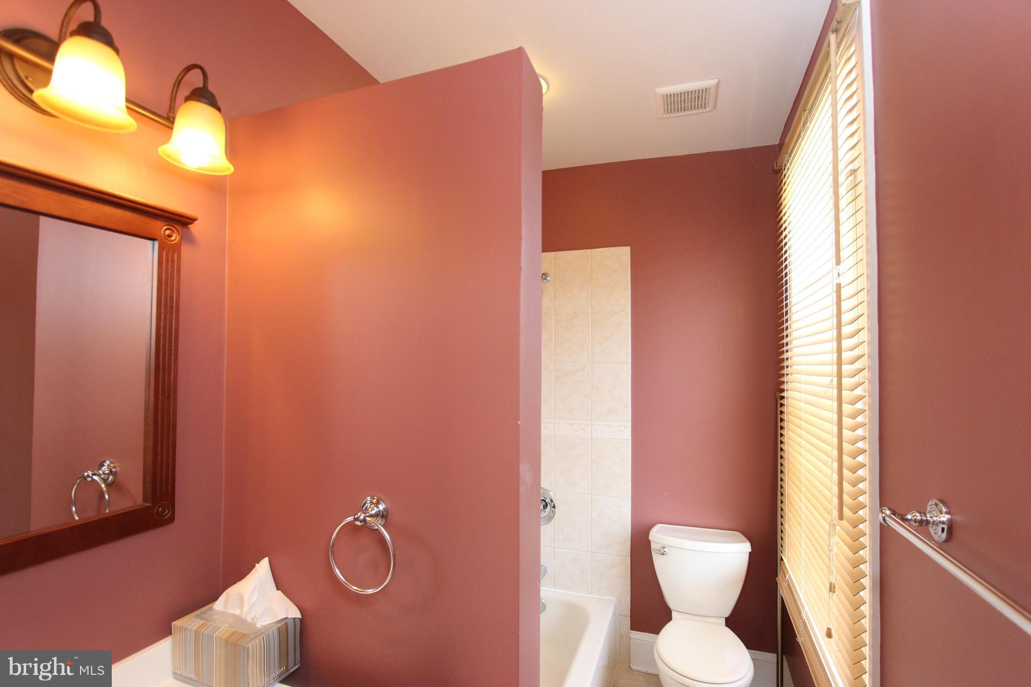 251 8th Street Northeast Washington, DC 20002 - Photo 12 of 16 Bath