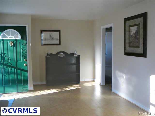 1801 Skipwith Road Richmond, VA 23229 - Photo 3 of 10 Other - Living room