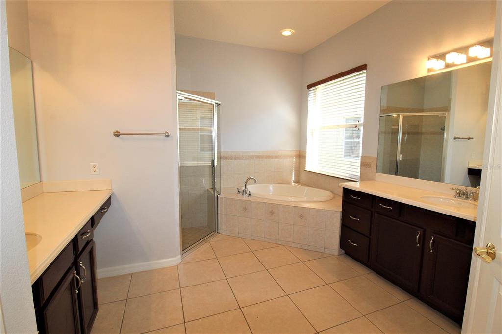 3764 Summerwind Circle Bradenton, FL 34209 - Photo 14 of 30