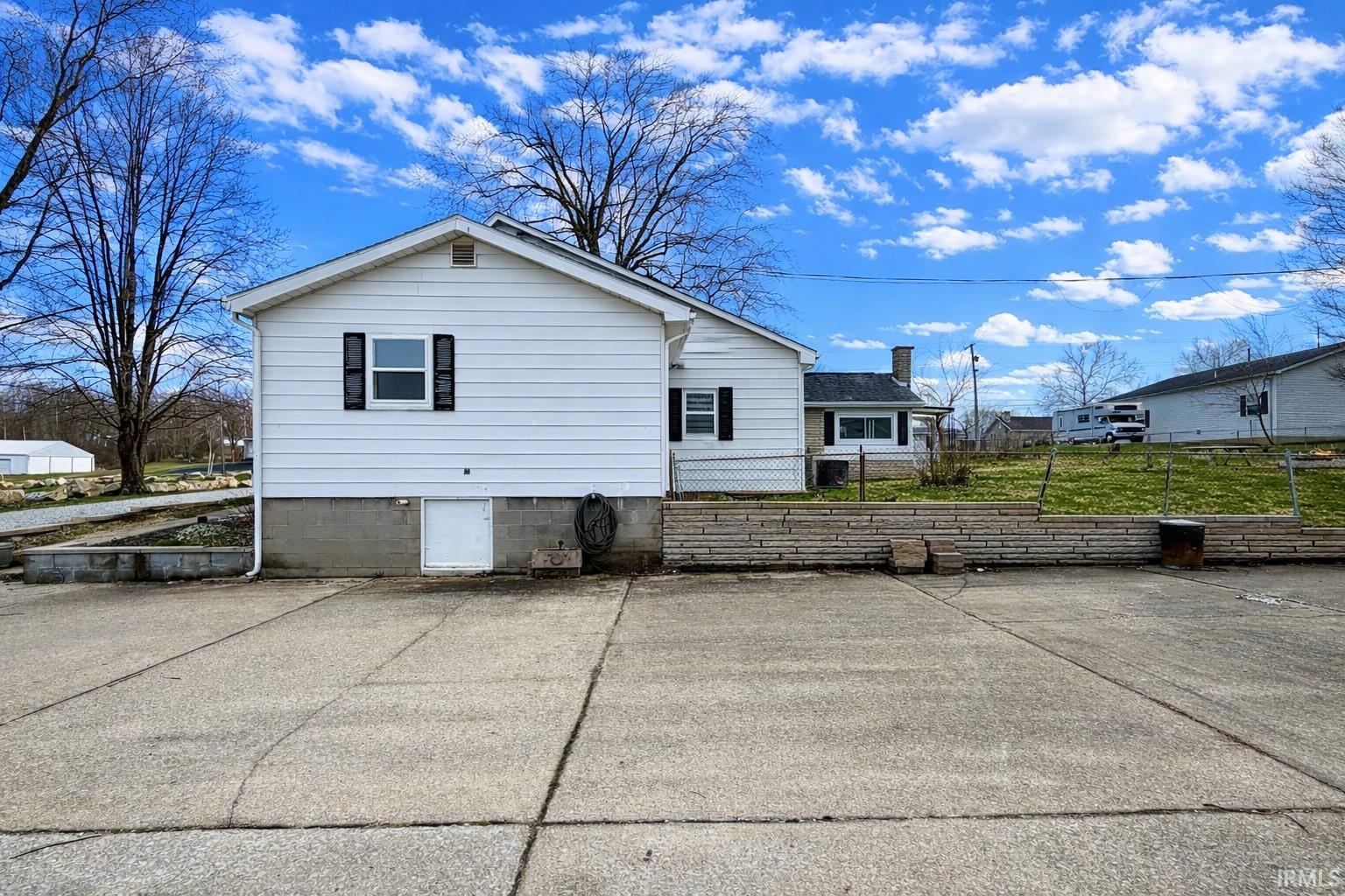 311 North Madison Street Bedford, IN 47421 - Photo 29 of 36