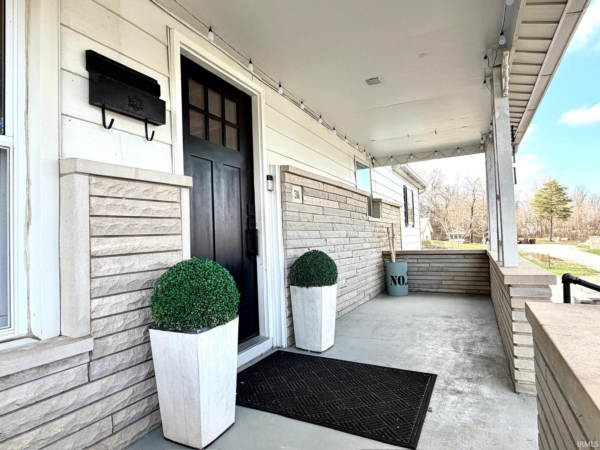 311 North Madison Street Bedford, IN 47421 - Photo 5 of 36