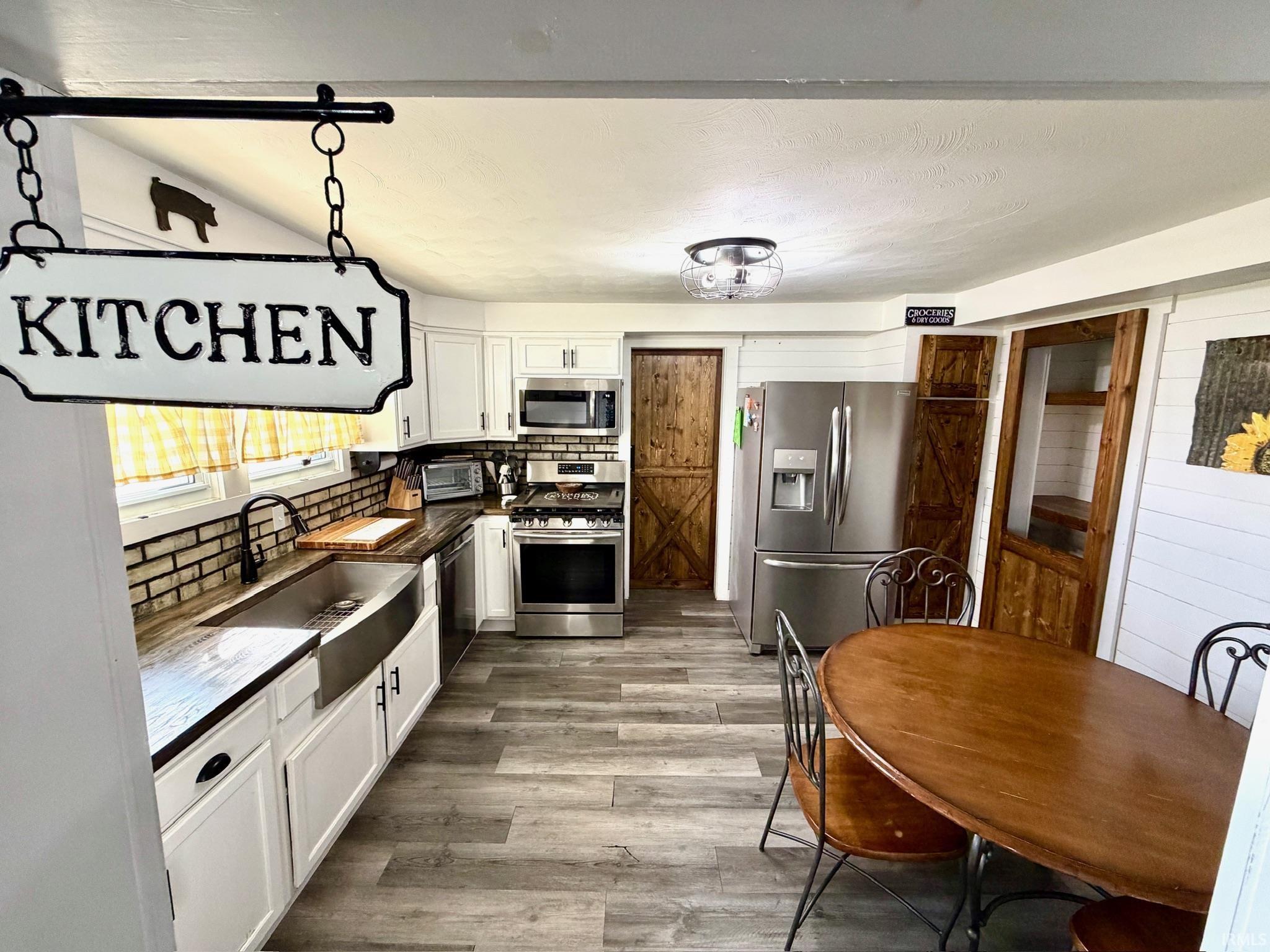 311 North Madison Street Bedford, IN 47421 - Photo 9 of 36