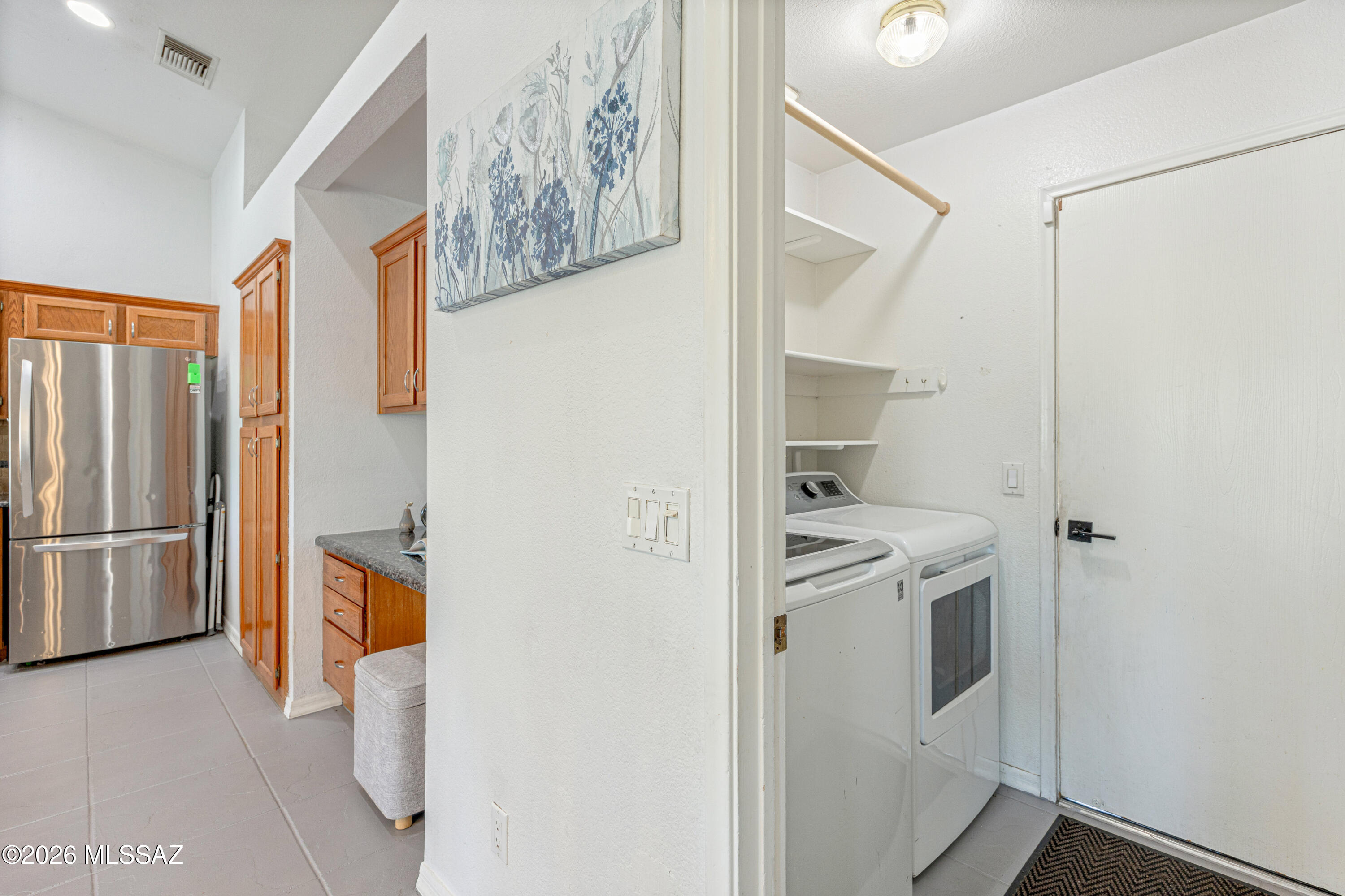 4780 West Hardy Road Tucson, AZ 85742 - Photo 20 of 38 18-Laundry Area