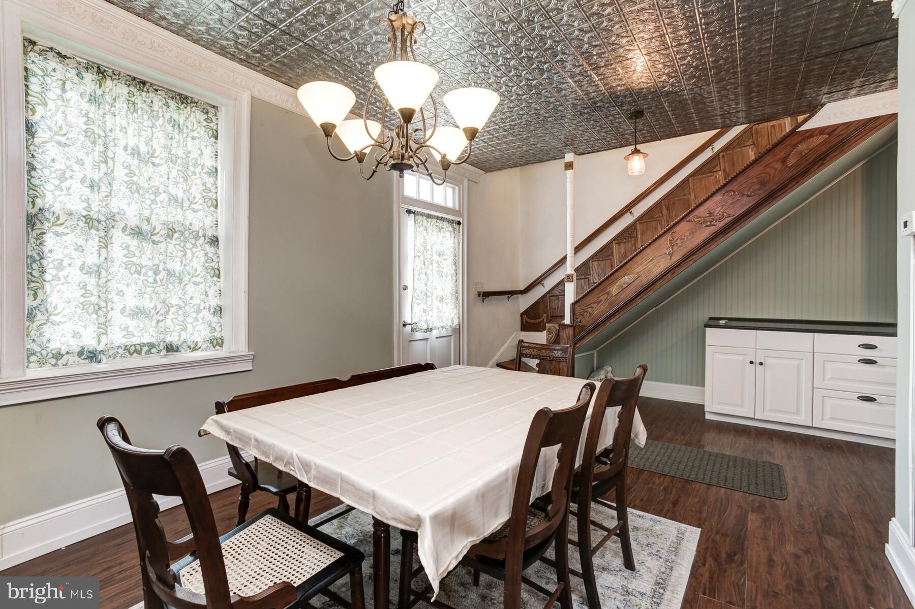 1800 Trevanion Road Taneytown, MD 21787 - Photo 14 of 36 Breakfast Room adjacent to Kitchen