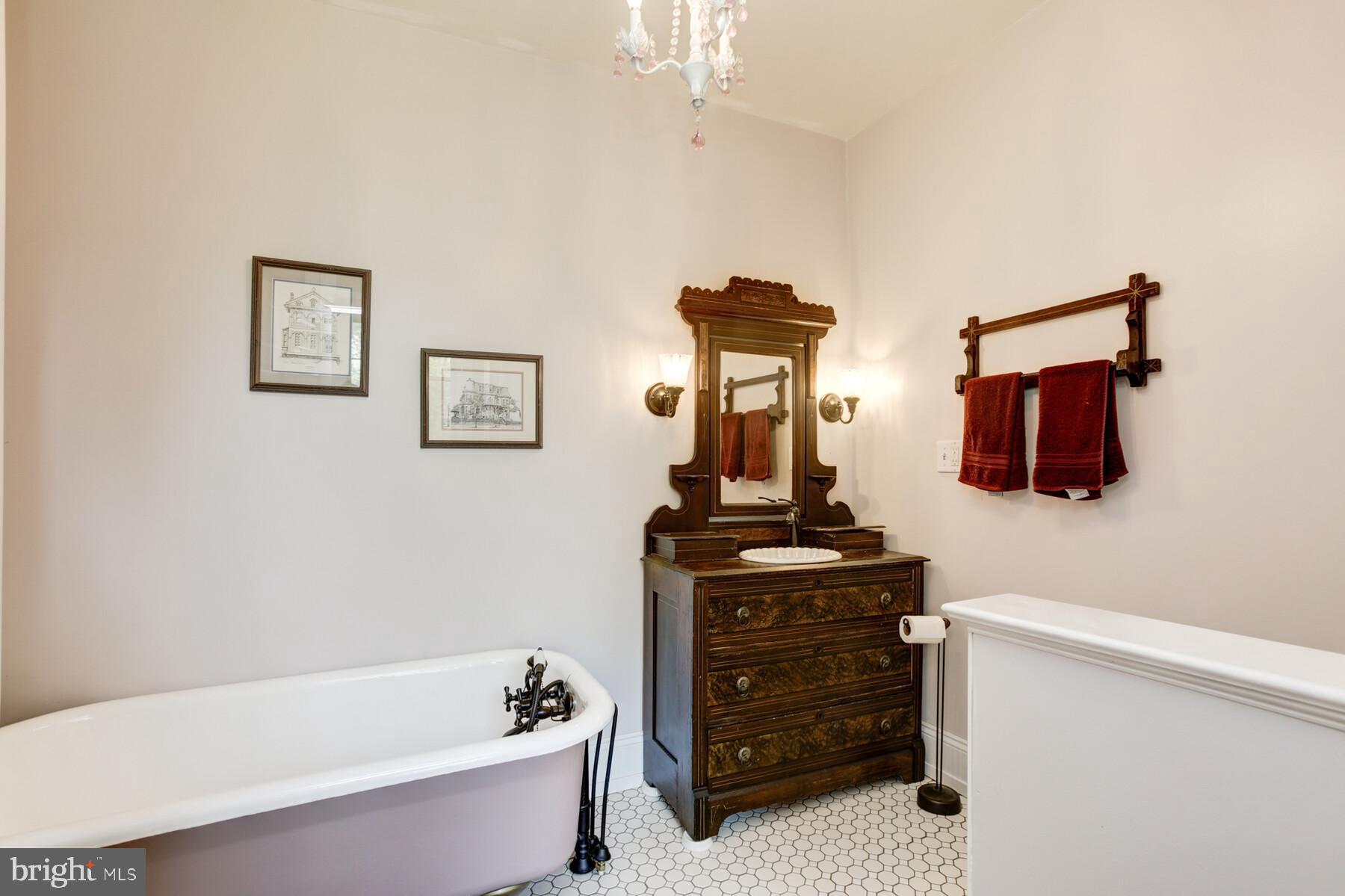 1800 Trevanion Road Taneytown, MD 21787 - Photo 27 of 36 2nd Full Bath in Upper Level