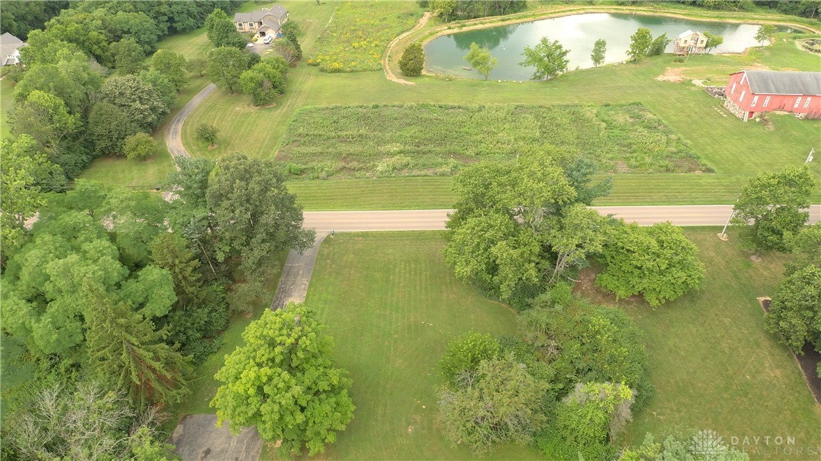 8390 Dog Leg Road Dayton, OH 45414 - Photo 7 of 61 Neighbors pond ~