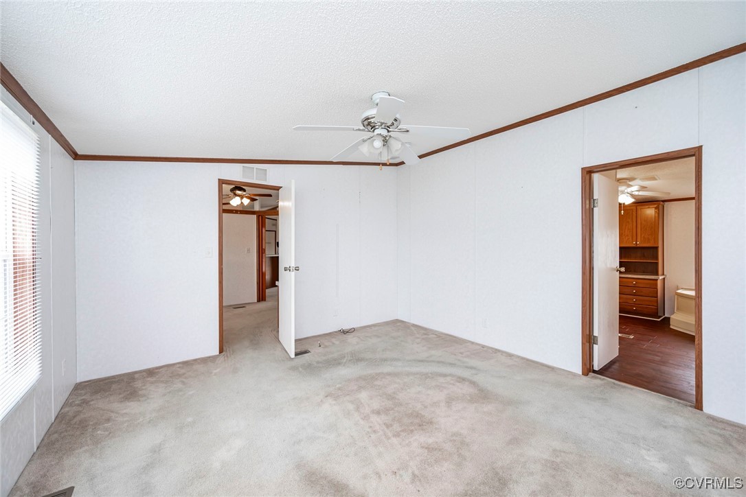 394 Tower Road Brodnax, VA 23920 - Photo 13 of 34 an empty room with windows and closet