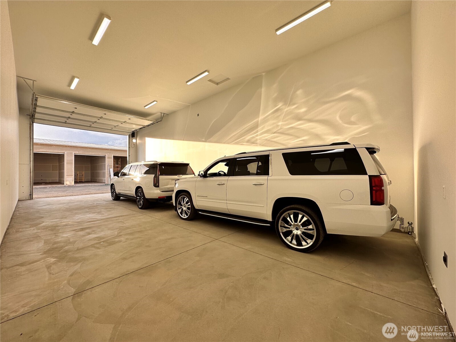 9842 West 9th Road Northwest, Unit A4 Quincy, WA 98848 - Photo 9 of 15 a view of a car parking garage