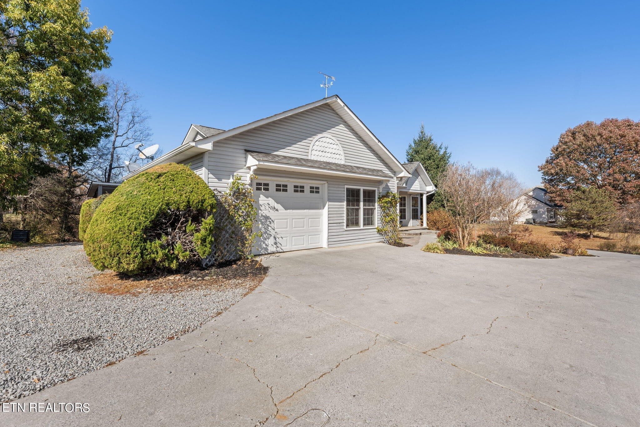 4207 Pea Ridge Road Maryville, TN 37804 - Photo 5 of 59 Gallery Image 5