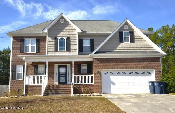 $2,350 | 203 Savannah Drive, Jacksonville, NC 28546