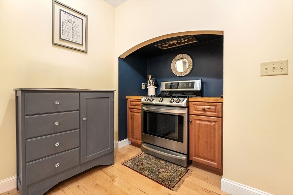 4 Heathers Path Plympton, MA 02367 - Photo 9 of 28 Gallery Image 9