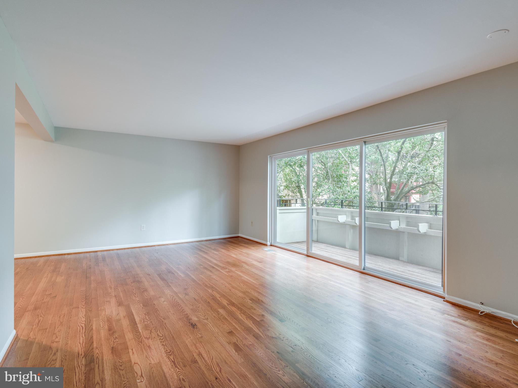 11022 Saffold Way Reston, VA 20190 - Photo 14 of 30 Great Room