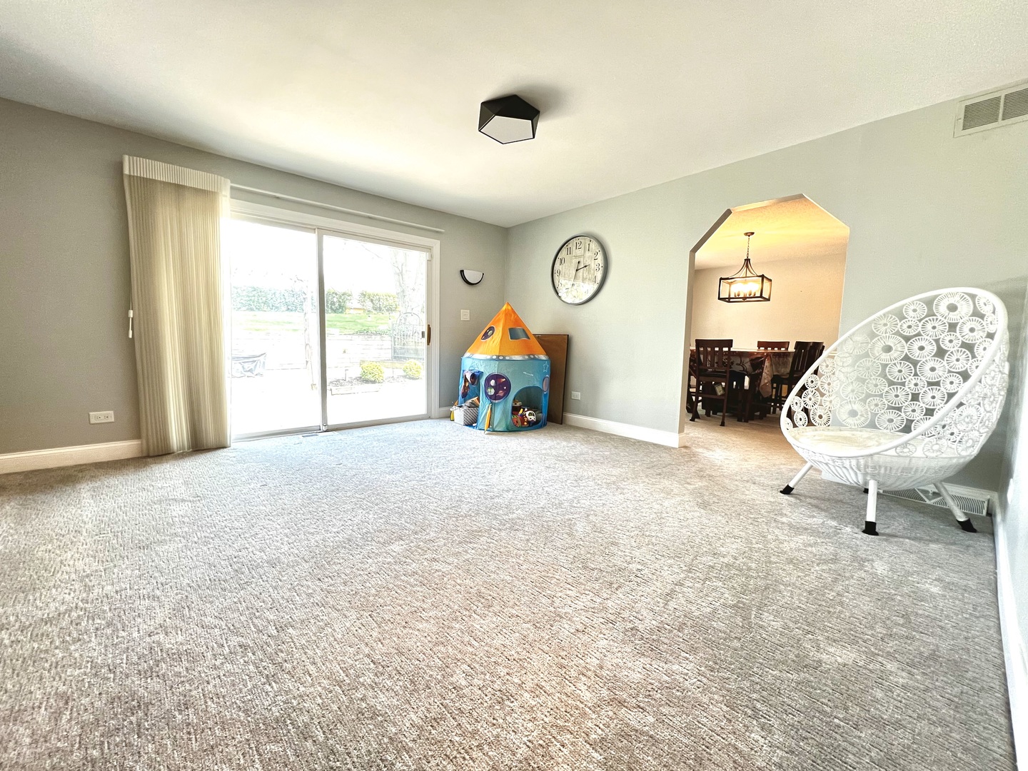 7125 Wirth Drive Darien, IL 60561 - Photo 16 of 38 a view of an empty room and window