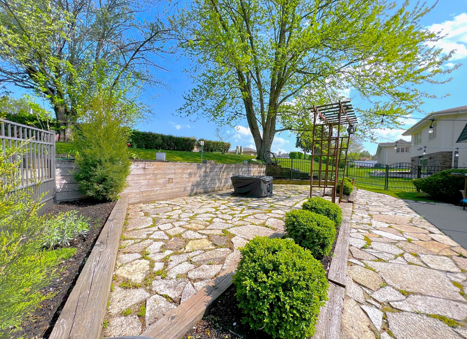 7125 Wirth Drive Darien, IL 60561 - Photo 36 of 38 a pathway of a house with a yard
