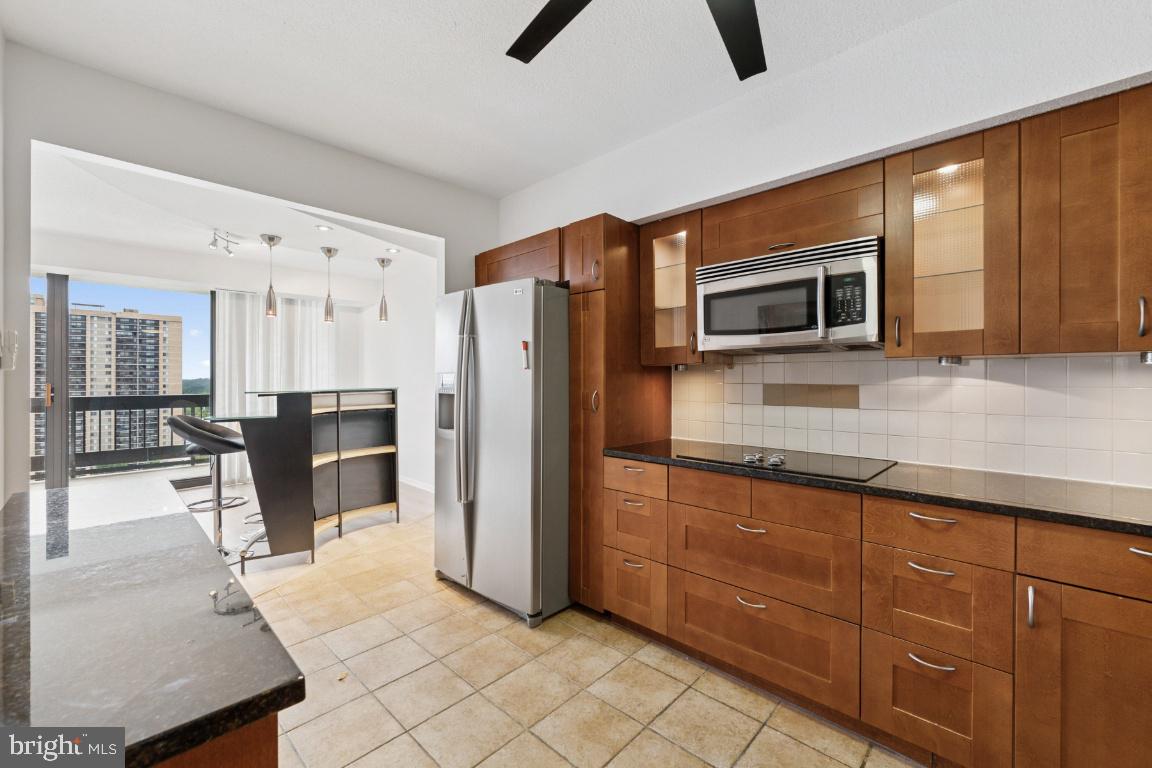 5505 Seminary Road, Unit 1707N Falls Church, VA 22041 - Photo 13 of 26 Gallery Image 13