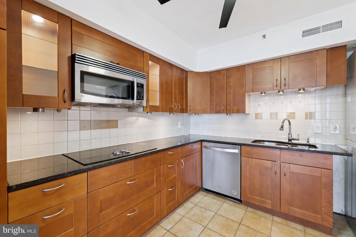 5505 Seminary Road, Unit 1707N Falls Church, VA 22041 - Photo 10 of 26 Gallery Image 10