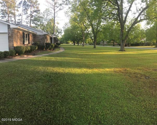 5838 School Road Macon, GA 31216 - Photo 23 of 33 a view of a volley ball court