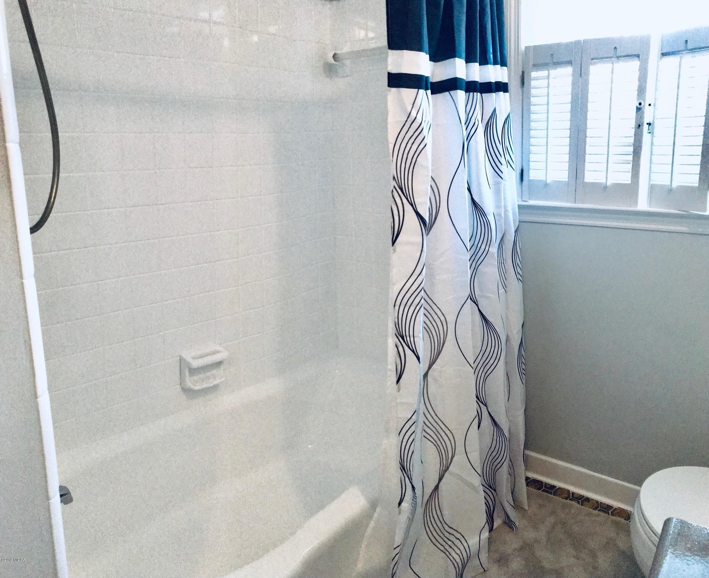 5838 School Road Macon, GA 31216 - Photo 27 of 33 a bathroom with a bathtub