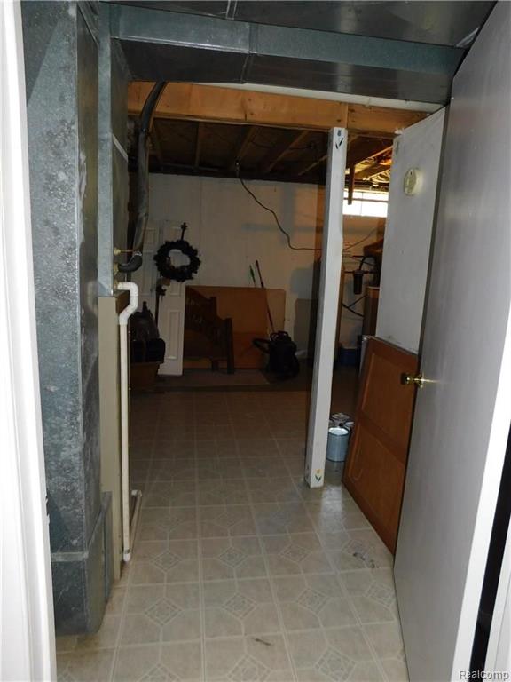 10921 West Allen Road Fowlerville, MI 48836 - Photo 10 of 17