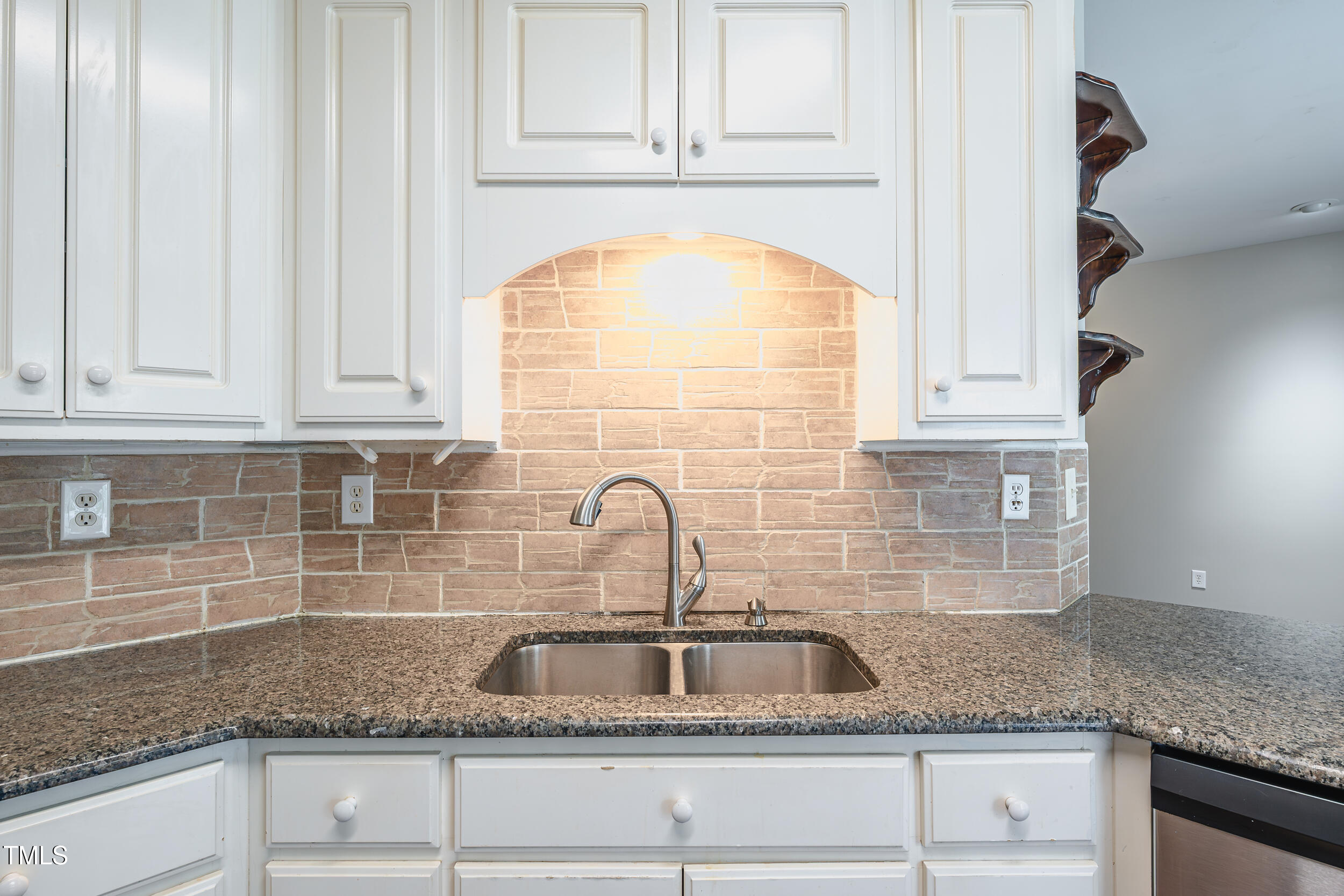 2430 Josephine Road Garner, NC 27529 - Photo 14 of 48 Kitchen3