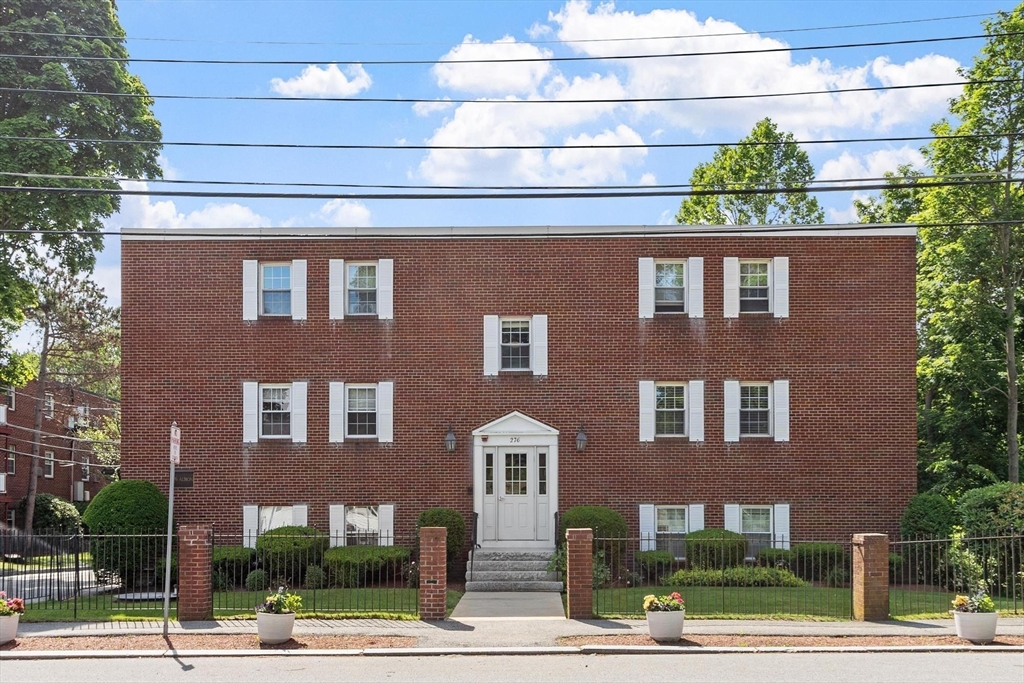 276 Albion Street, Unit 12 Wakefield, MA 01880 - Photo 33 of 38