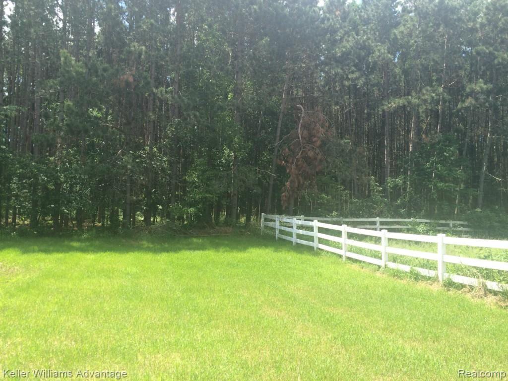 2280 East Clyde Road Howell, MI 48855 - Photo 9 of 21 2015-06-03 12.15