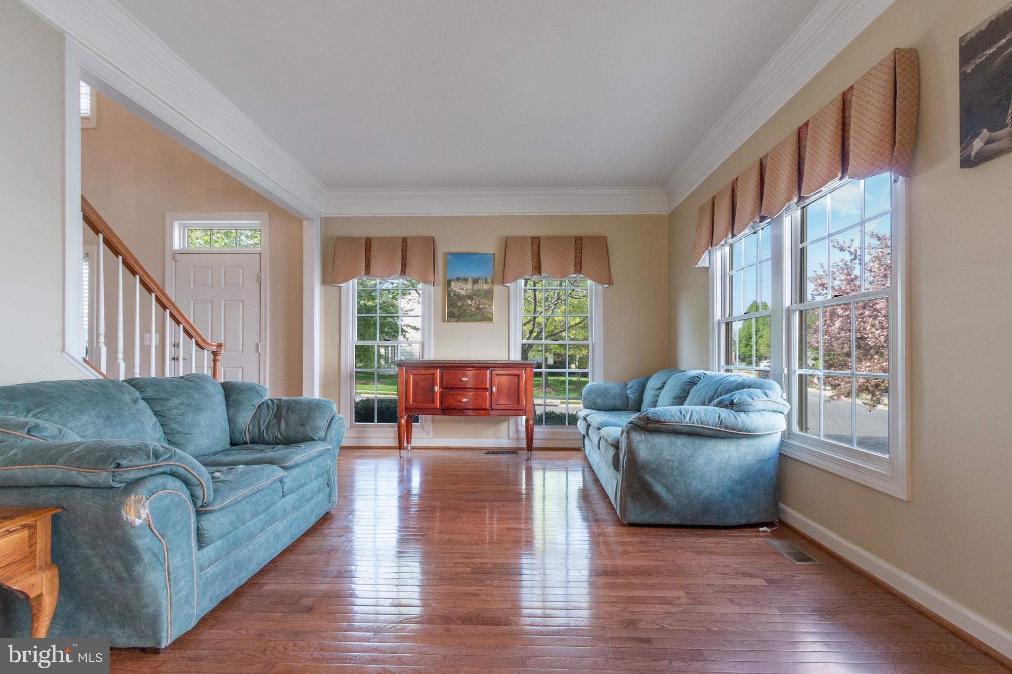 14436 Clubhouse Road Gainesville, VA 20155 - Photo 5 of 27 Gallery Image 5
