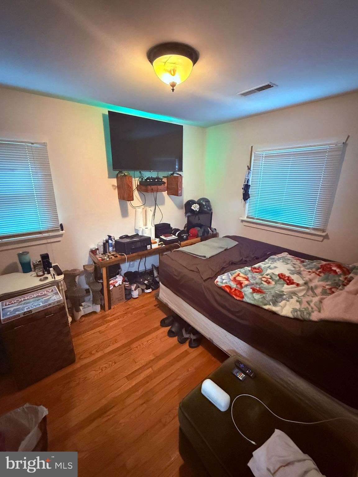 18318 Sharon Road Triangle, VA 22172 - Photo 21 of 27 a room with furniture and a flat screen tv