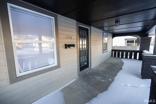 $159,900 | 1206 South Madison Street, Muncie, IN 47302