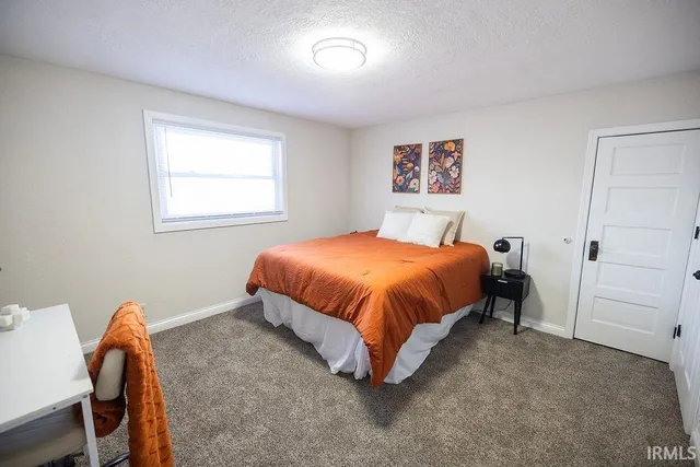 $159,900 | 1206 South Madison Street, Muncie, IN 47302