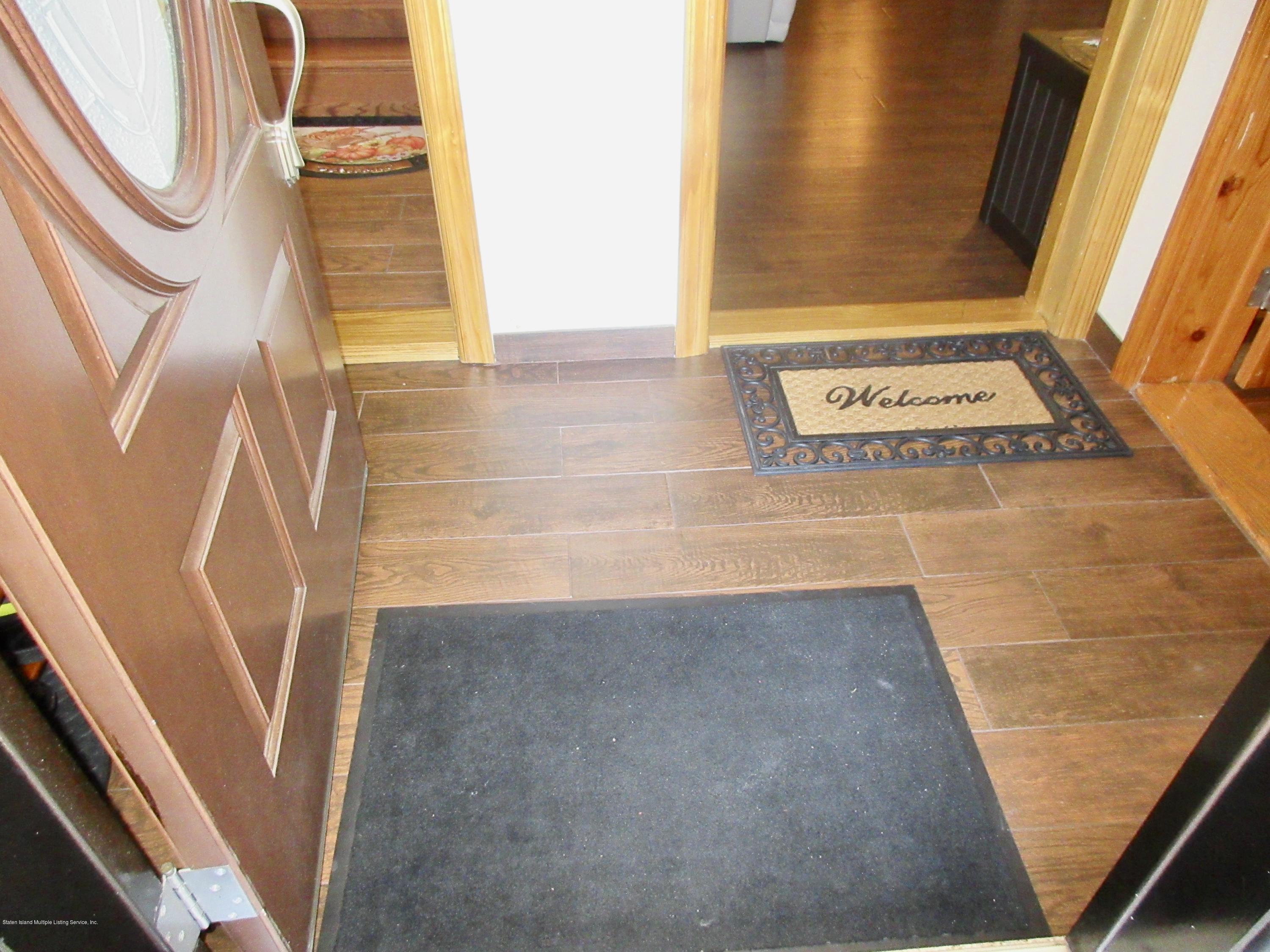 1031 Bay Ridge Parkway Brooklyn, NY 11228 - Photo 9 of 54 Foyer