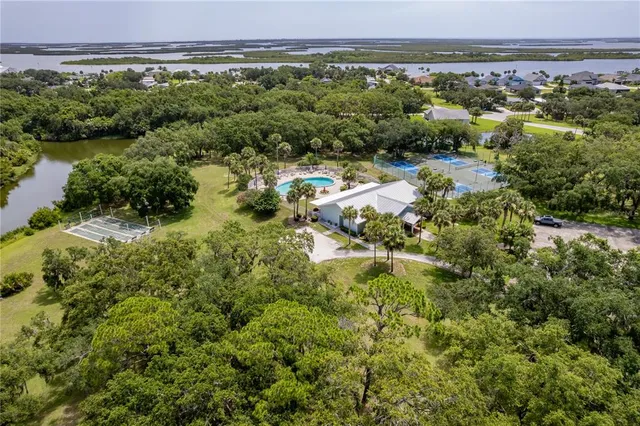 $280,000 | 415 Sioux Boulevard, Oak Hill, FL 32759